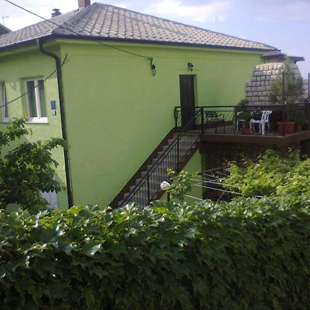 Apartmani Ana Novi V. - Studio Novi Vinodolski Eksteriør billede