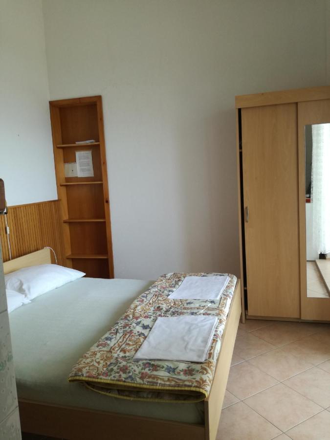 Apartmani Ana Novi V. - Studio Novi Vinodolski Eksteriør billede
