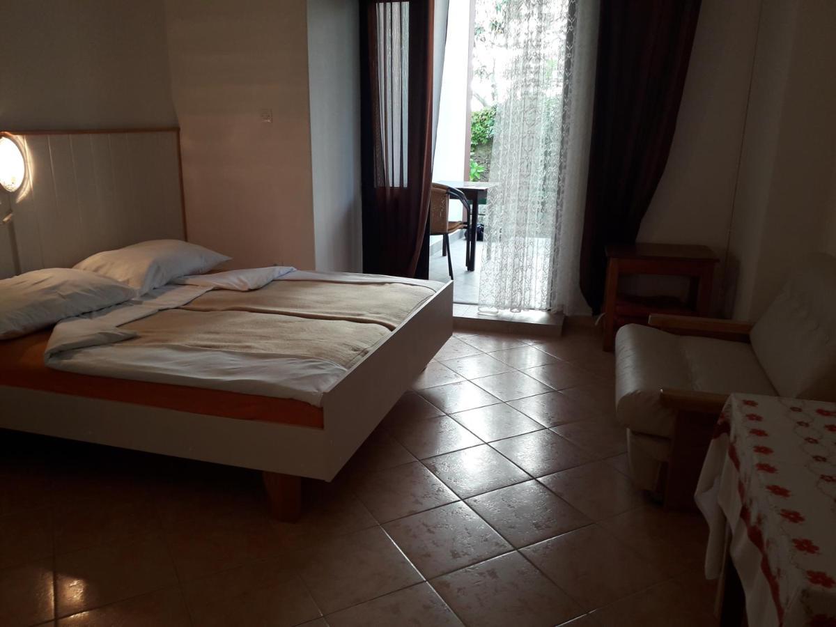 Apartmani Ana Novi V. - Studio Novi Vinodolski Eksteriør billede